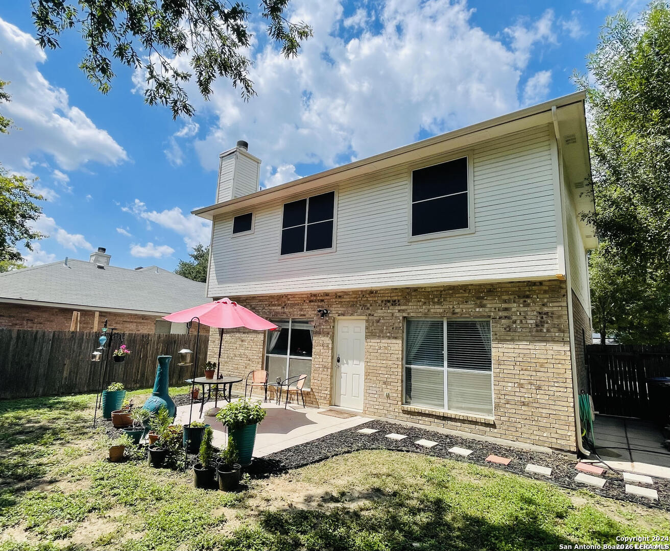 5854 Larkmeadow San Antonio TX 78233