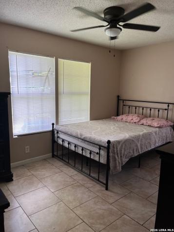 906 E Petaluma Boulevard San Antonio TX 78221