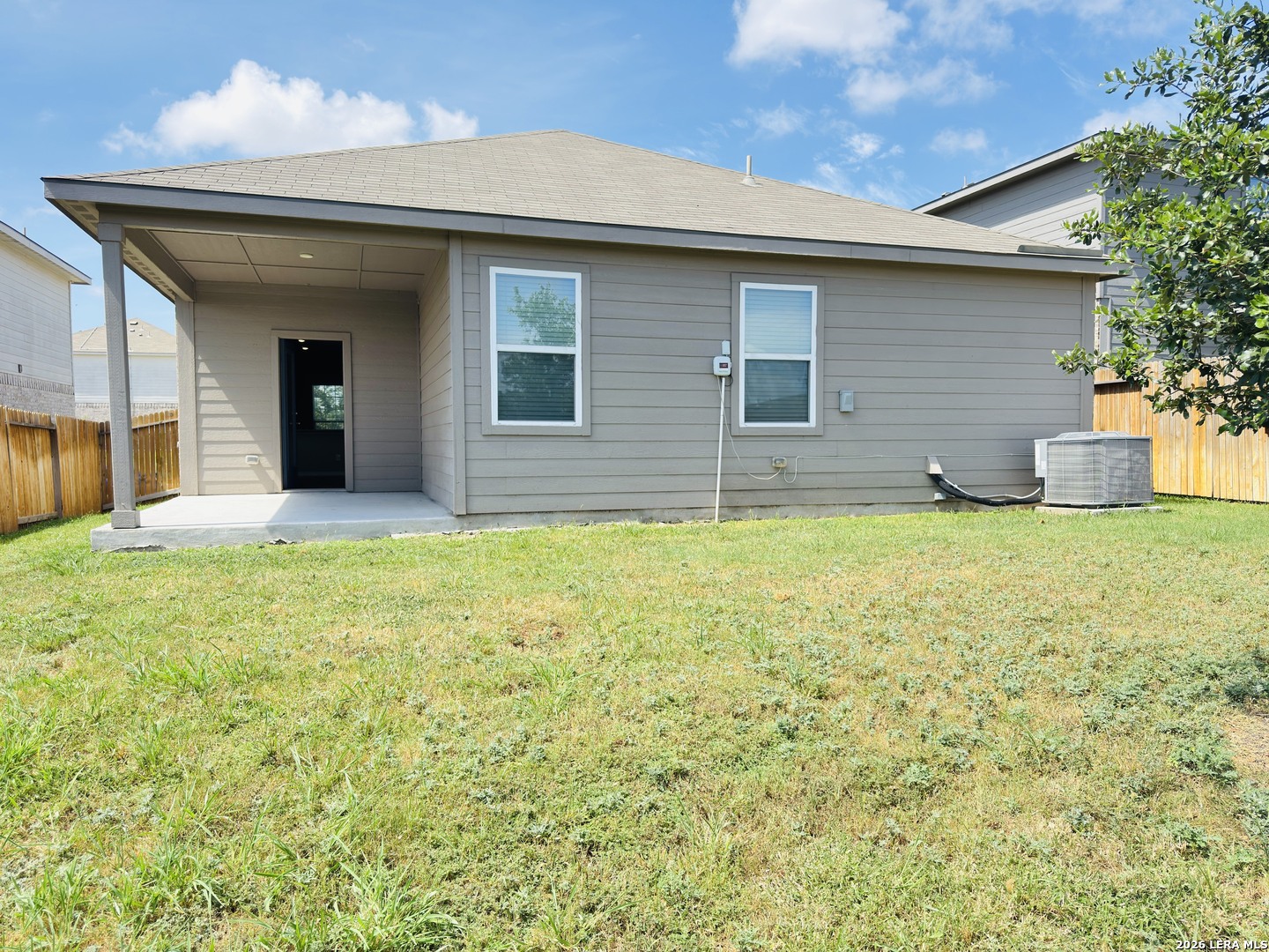 9147 Bennett Forest Converse TX 78109