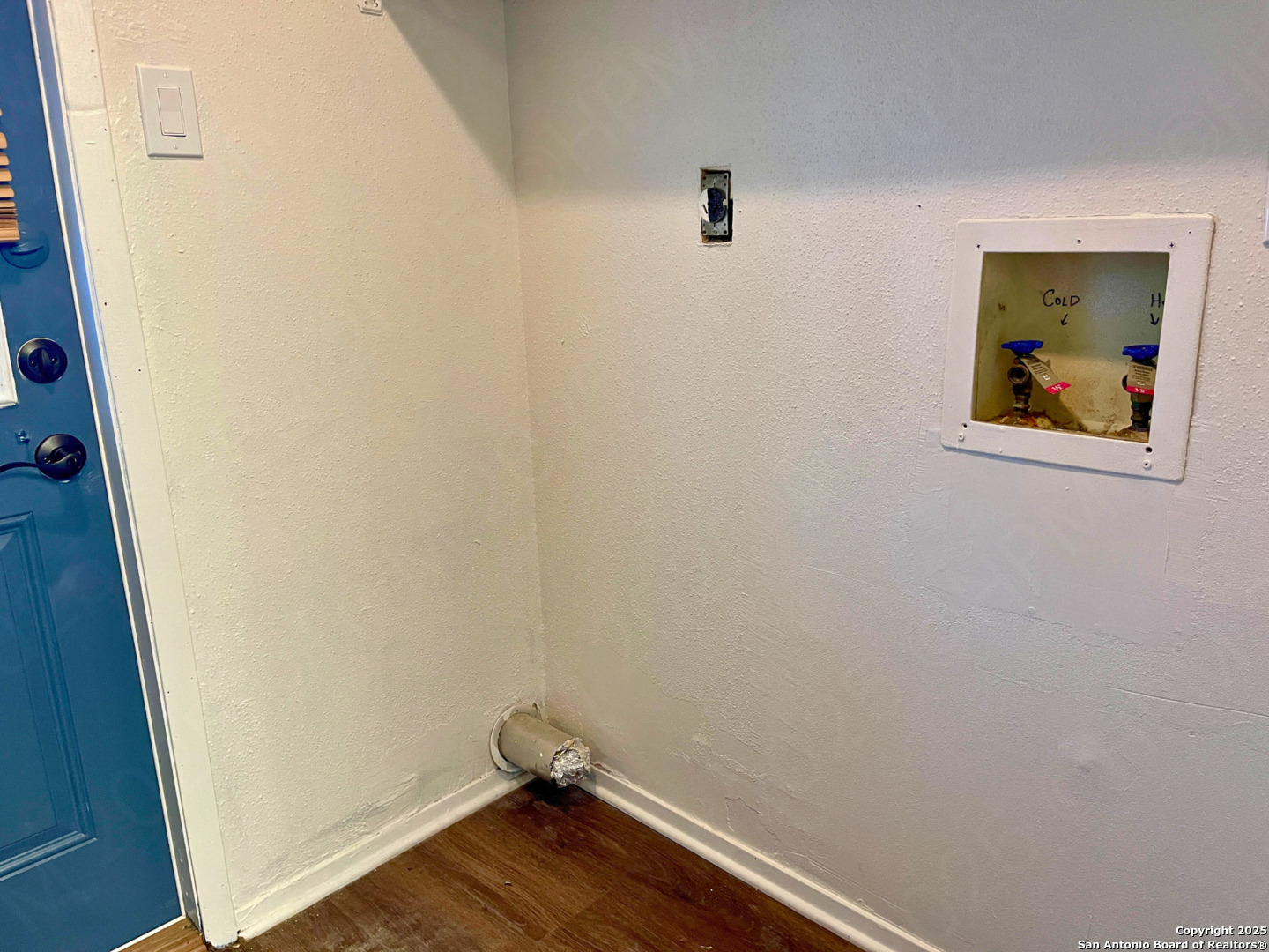 8024 Echo Wind Street San Antonio TX 78250