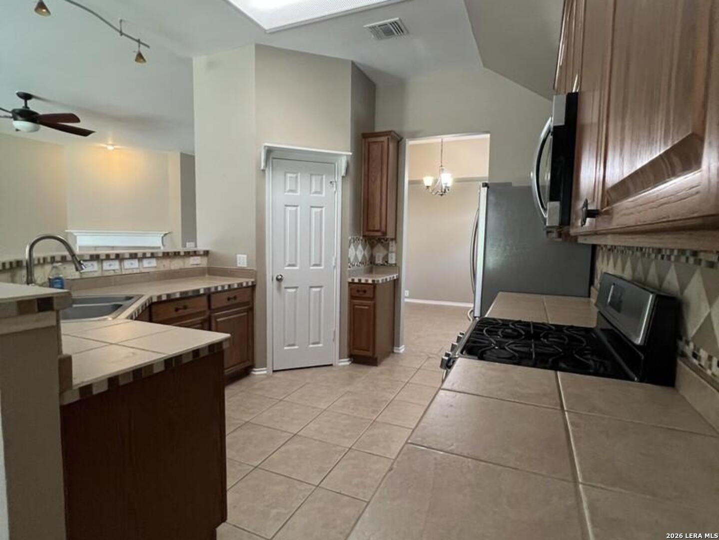 4724 Green Bluff Schertz TX 78154