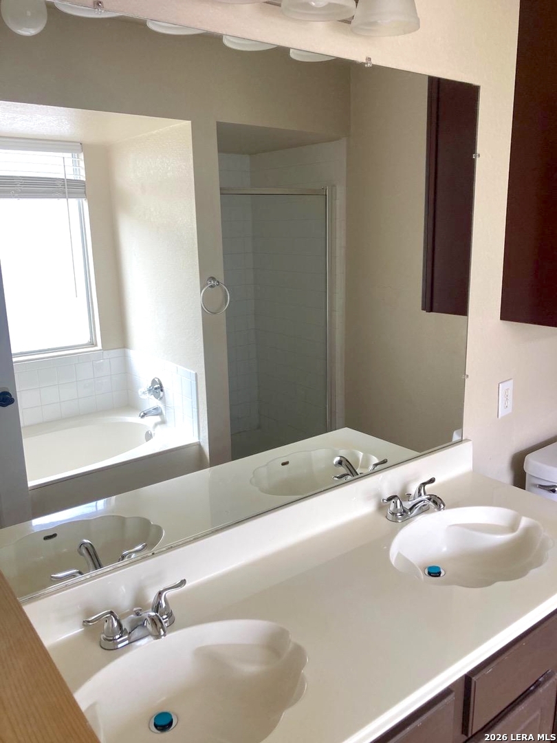 7915 Avellano San Antonio TX 78250