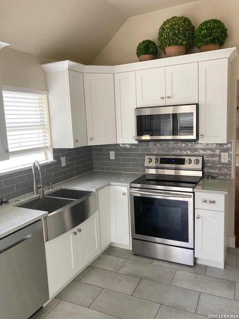 7915 Avellano San Antonio TX 78250