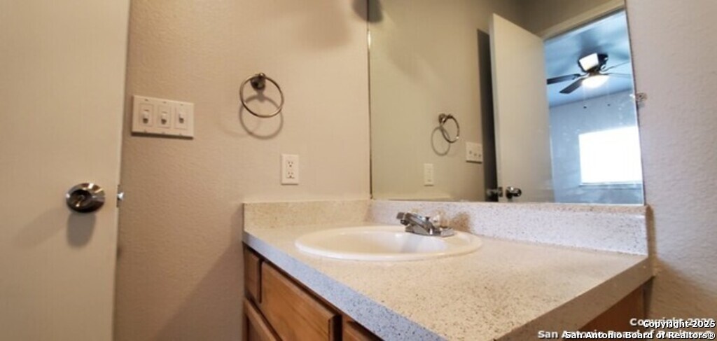 538 Dukeway Drive Universal City TX 78148