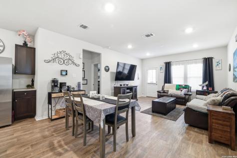 10520 Pomme San Antonio TX 78252