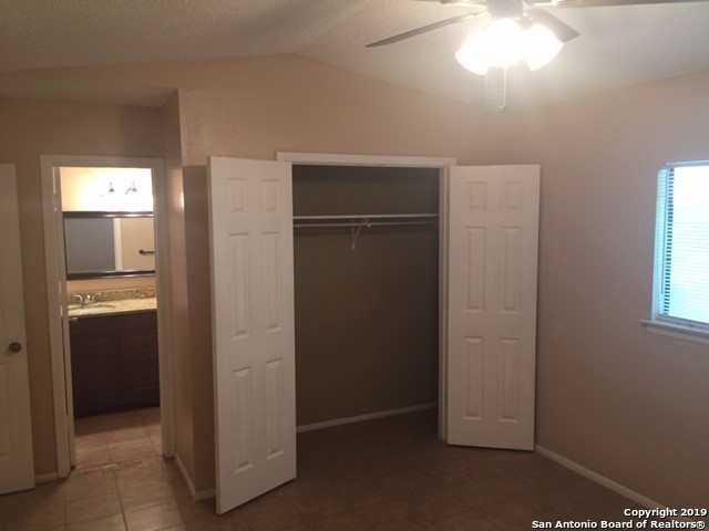 10563 Kinderhook San Antonio TX 78245