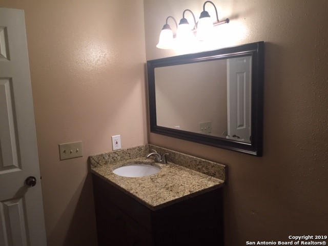 10563 Kinderhook San Antonio TX 78245