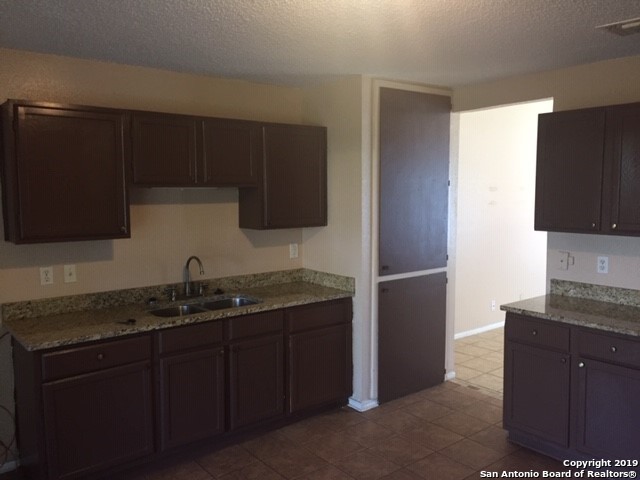 10563 Kinderhook San Antonio TX 78245
