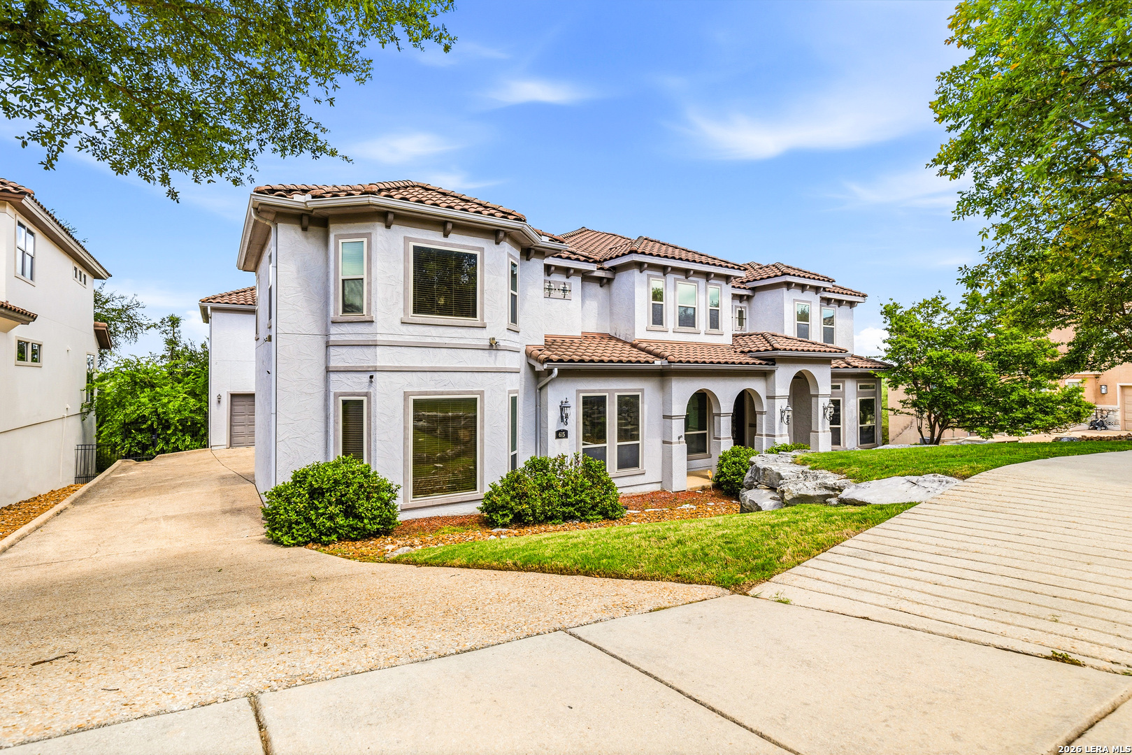 615 Sentry Hill San Antonio TX 78260