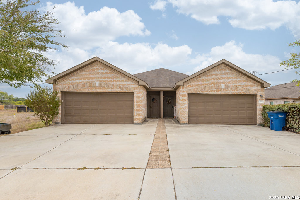 216 Stone Gate Drive New Braunfels TX 78130