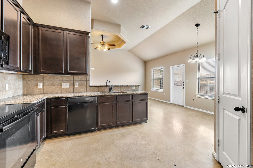 216 Stone Gate Drive New Braunfels TX 78130