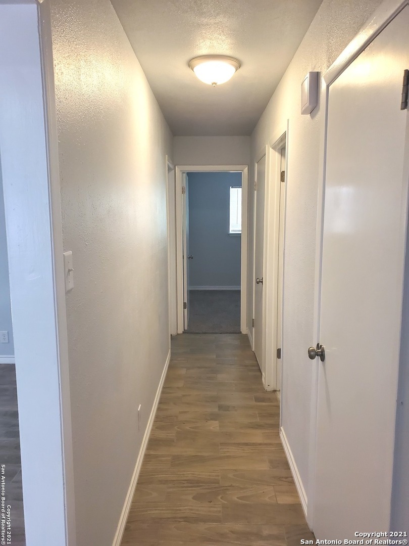 6522 Hidden Bluff San Antonio TX 78218