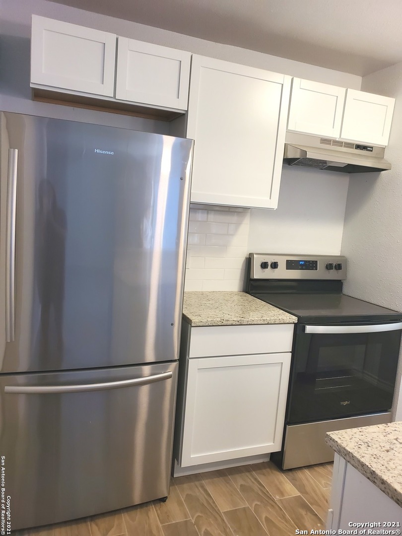 6522 Hidden Bluff San Antonio TX 78218