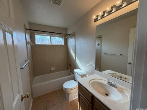1323 Pinnacle Falls San Antonio TX 78260