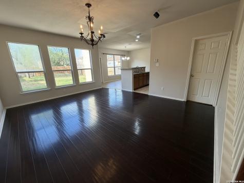 1323 Pinnacle Falls San Antonio TX 78260