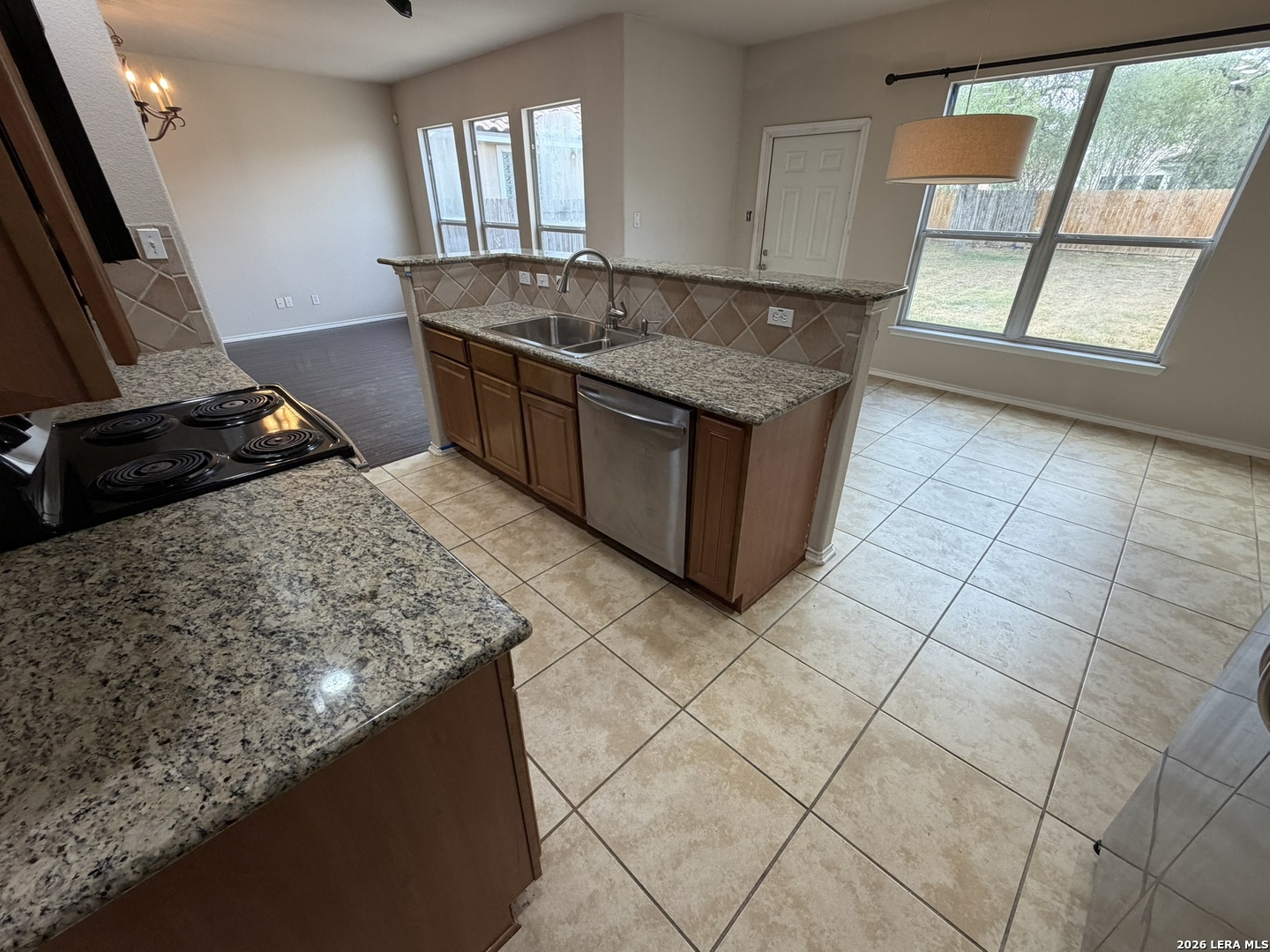 1323 Pinnacle Falls San Antonio TX 78260