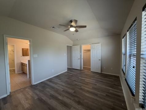 1323 Pinnacle Falls San Antonio TX 78260