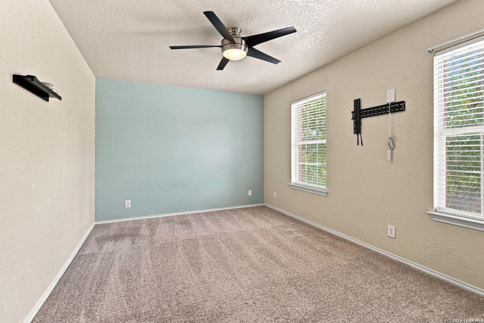 6711 Elmwood Crest Live Oak TX 78233