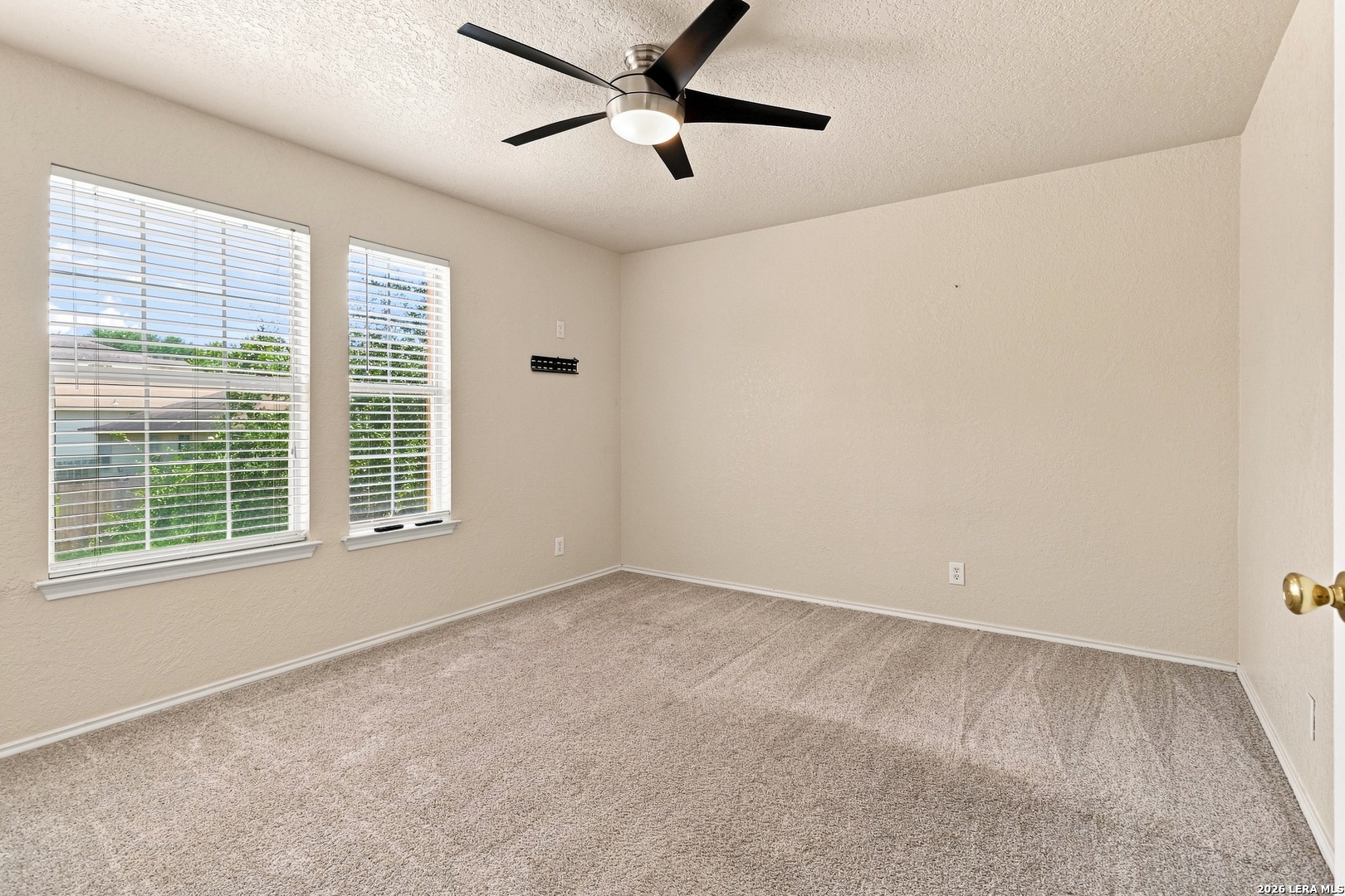 6711 Elmwood Crest Live Oak TX 78233