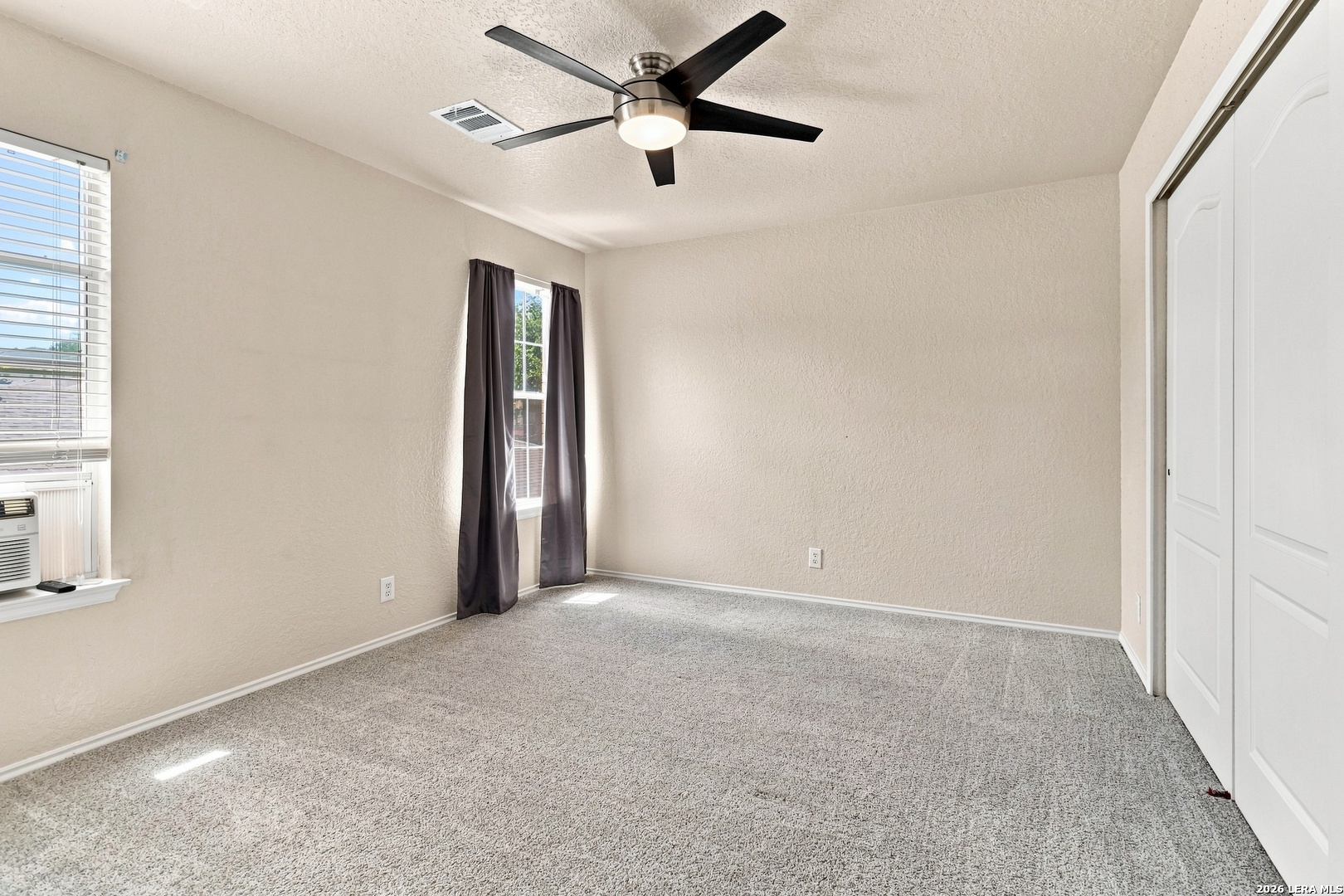 6711 Elmwood Crest Live Oak TX 78233