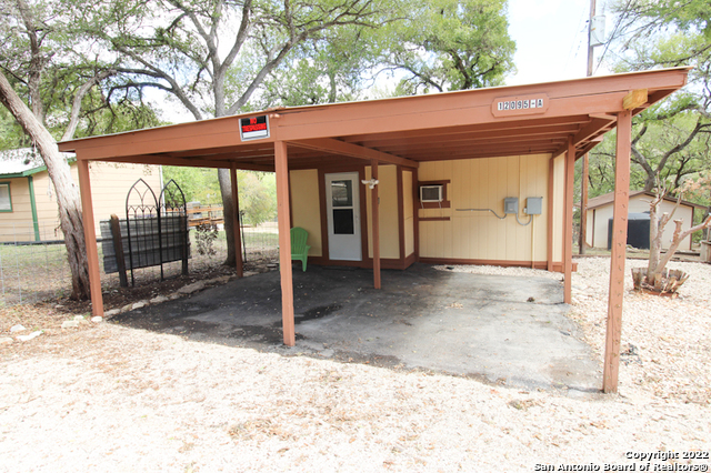 12095 Park Road 37 Lakehills TX 78063