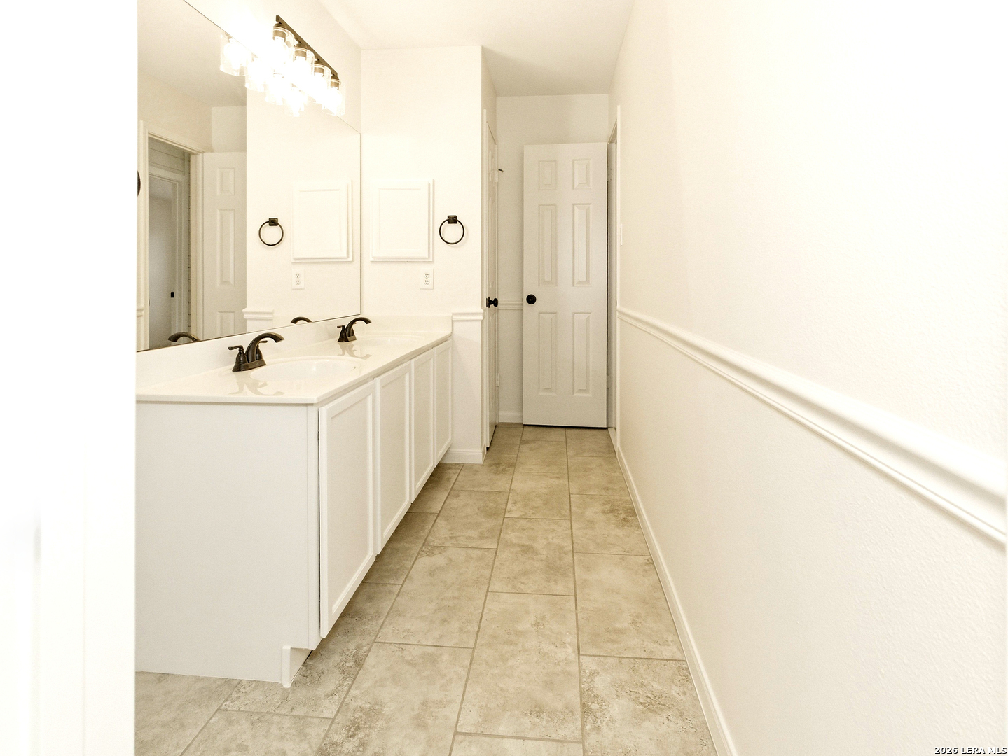 119 Baythorne Universal City TX 78148