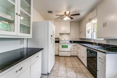 341 Tuttle Road Terrell Hills TX 78209