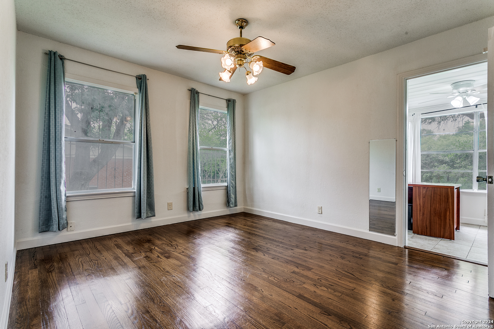 341 Tuttle Road Terrell Hills TX 78209