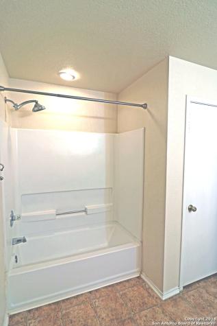 2806 Bandbury Oak San Antonio TX 78247