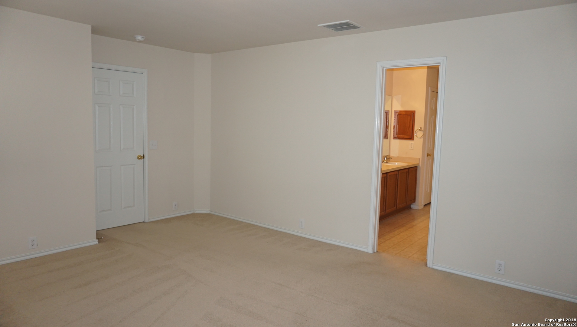 15619 Turfway Park Selma TX 78154