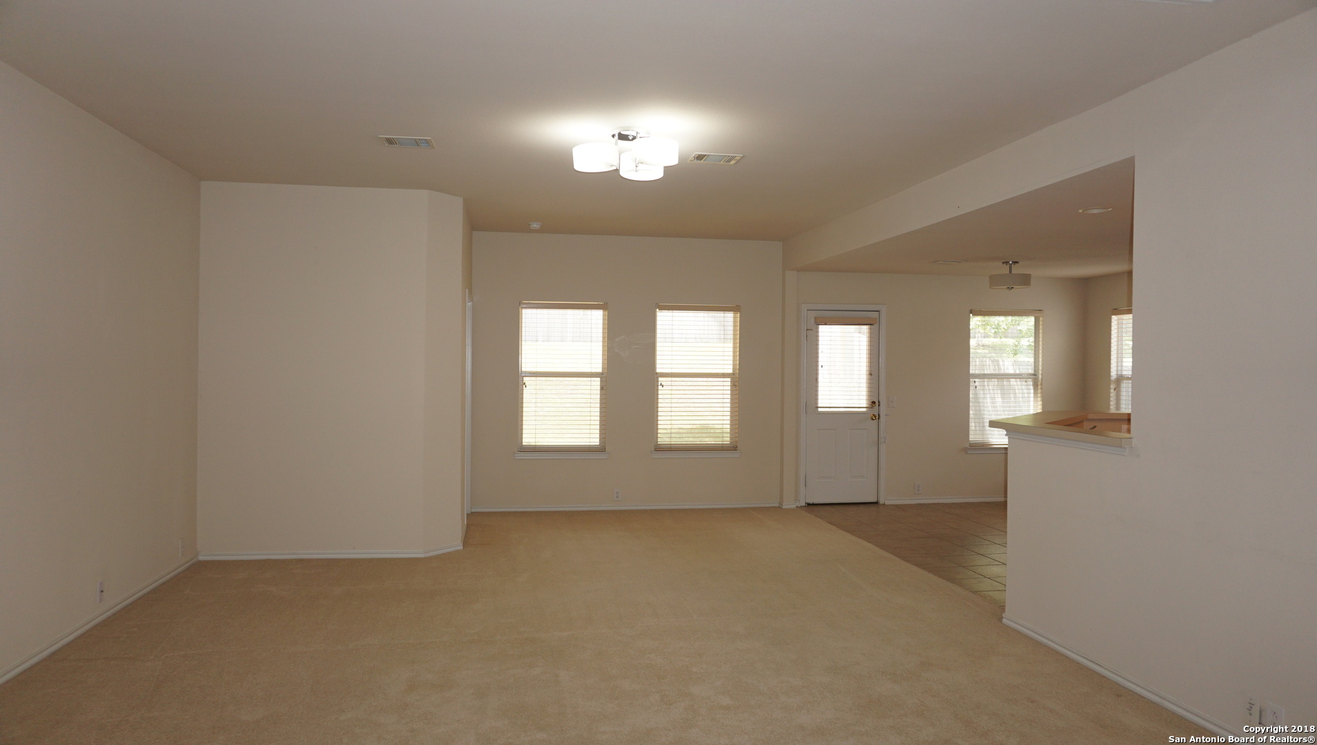 15619 Turfway Park Selma TX 78154