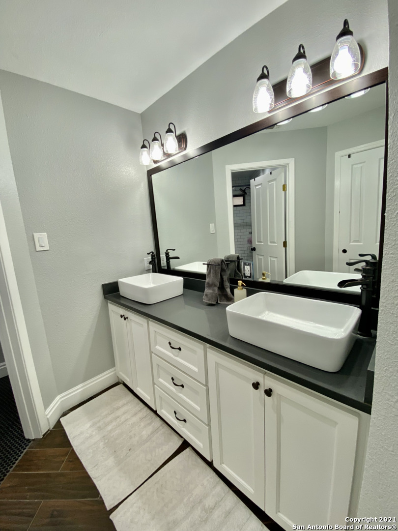 4535 Western Pine Woods San Antonio TX 78249
