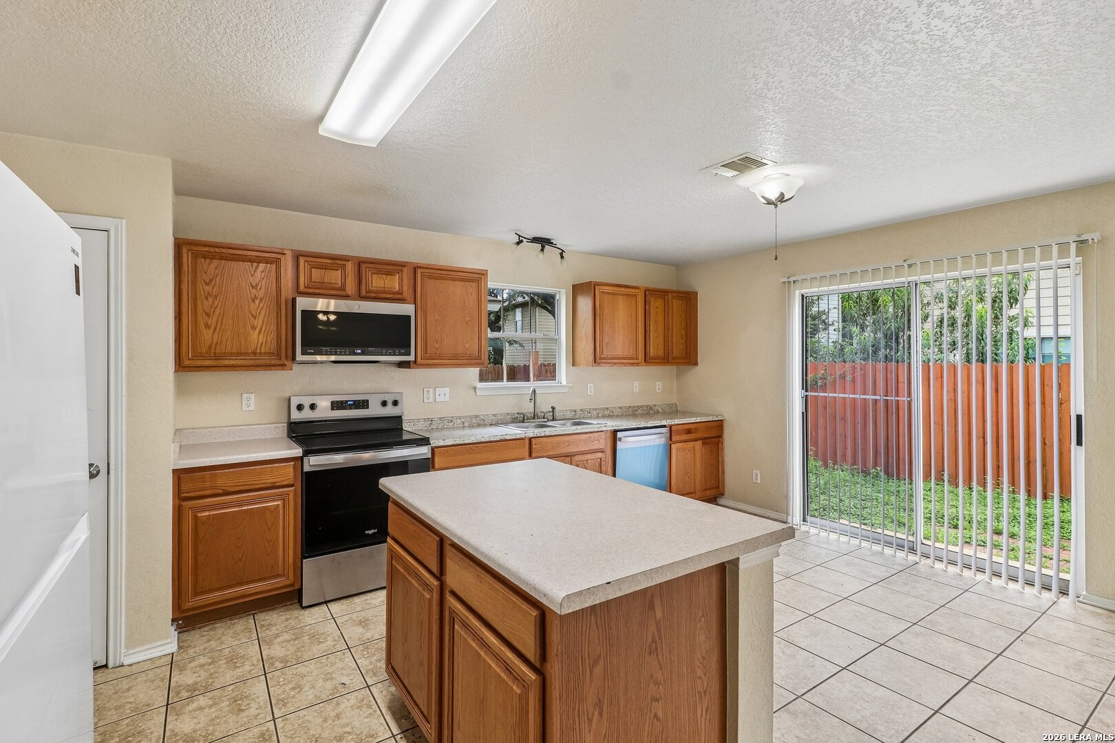 407 Amberdale Oak San Antonio TX 78249