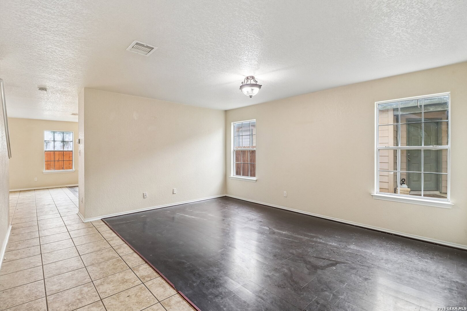 407 Amberdale Oak San Antonio TX 78249