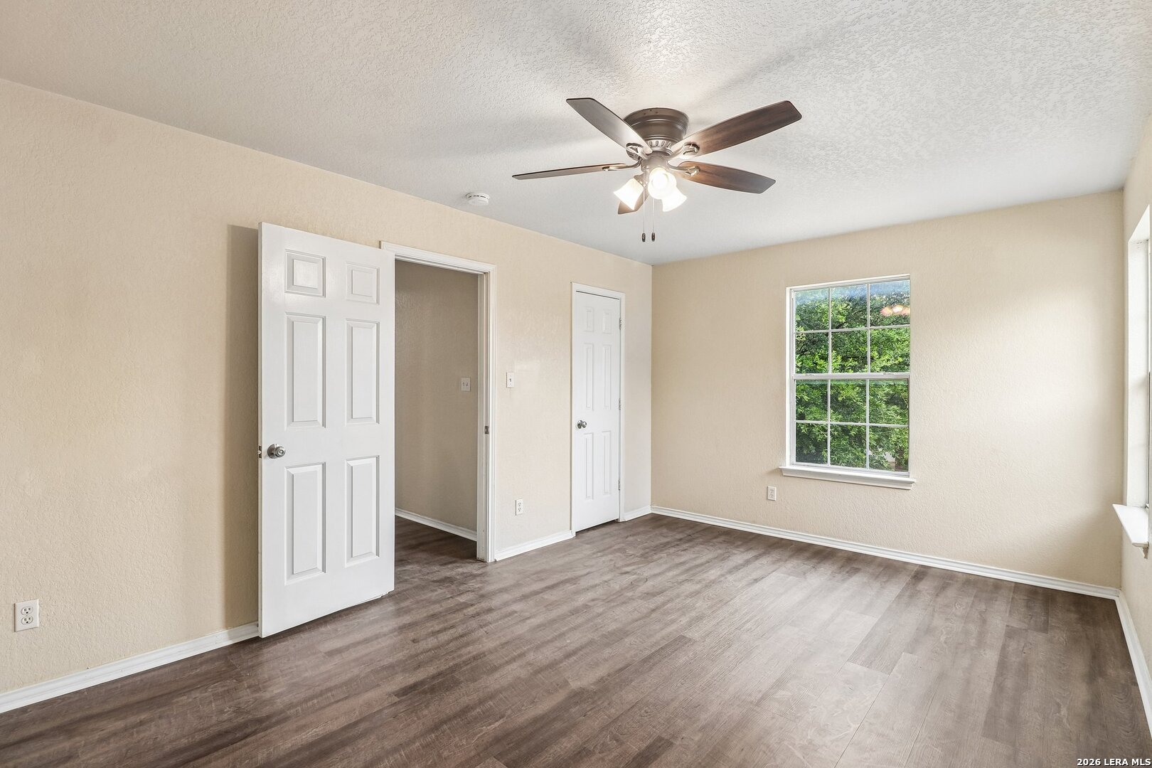 407 Amberdale Oak San Antonio TX 78249