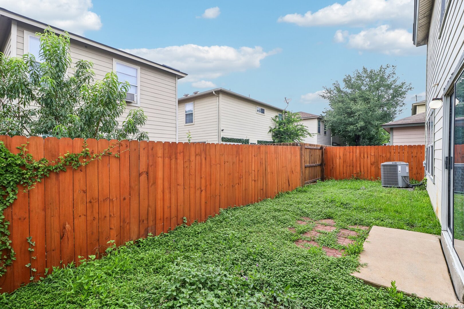 407 Amberdale Oak San Antonio TX 78249