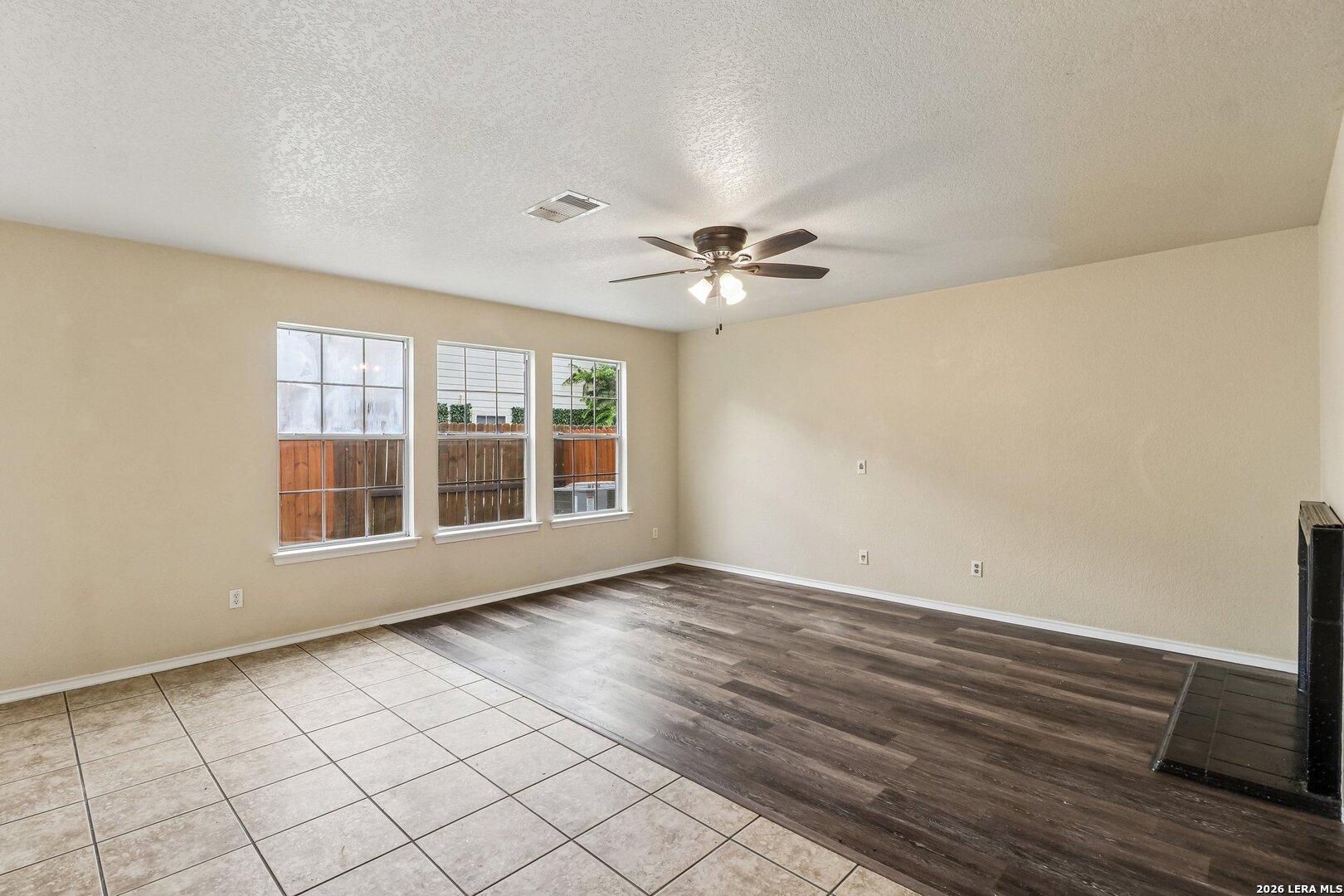 407 Amberdale Oak San Antonio TX 78249