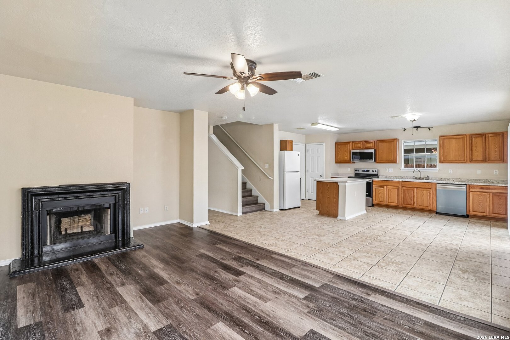 407 Amberdale Oak San Antonio TX 78249