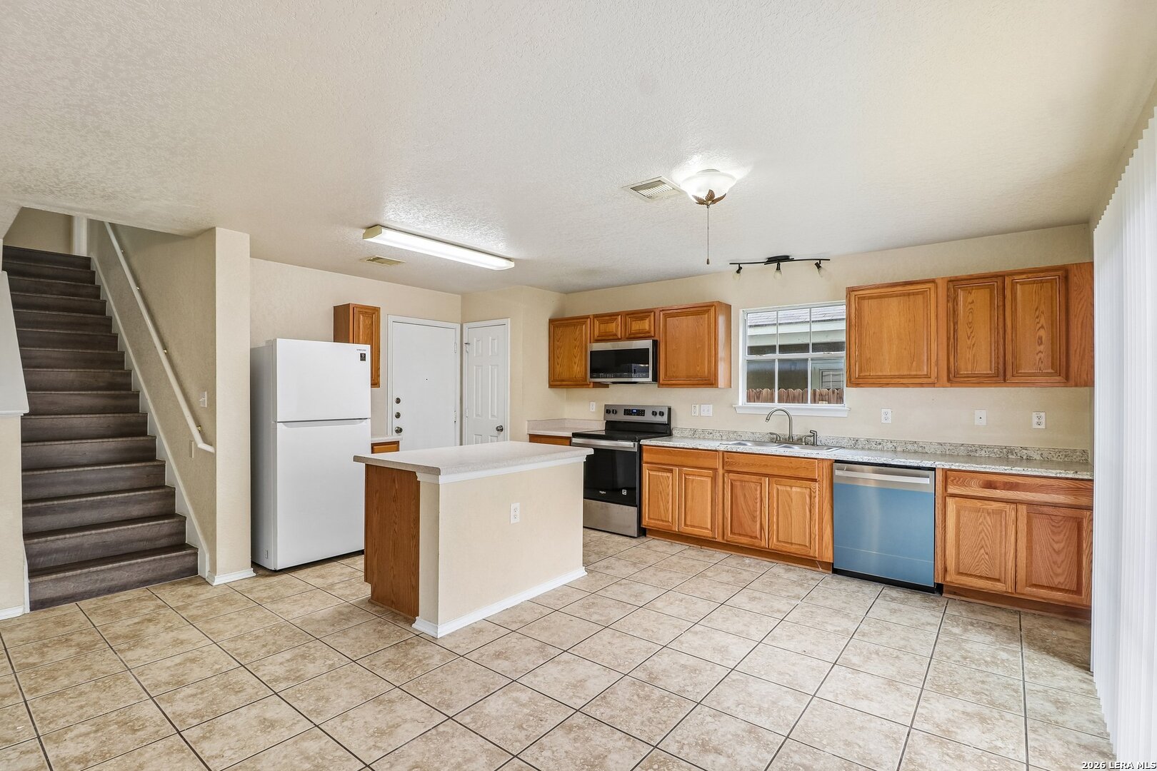 407 Amberdale Oak San Antonio TX 78249