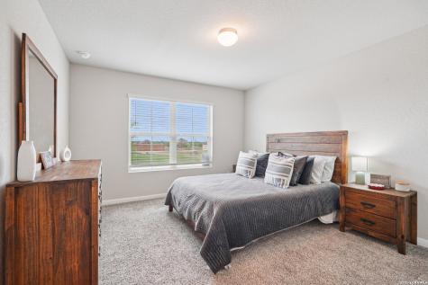 104 Pendleton Cove Floresville TX 78114