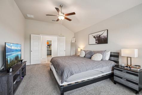 104 Pendleton Cove Floresville TX 78114