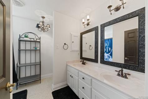 103 Saddle View Drive Boerne TX 78006