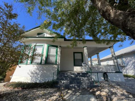 825 W Russell Place San Antonio TX 78212