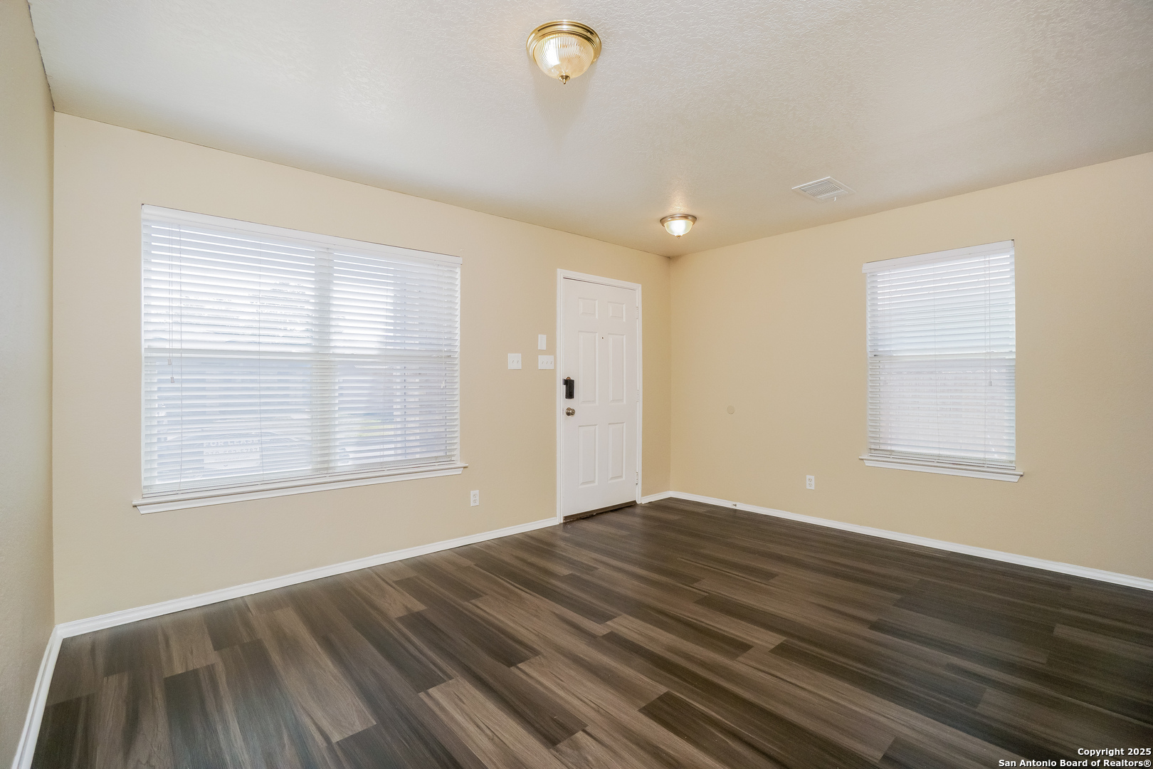 63 Viking Oak San Antonio TX 78247