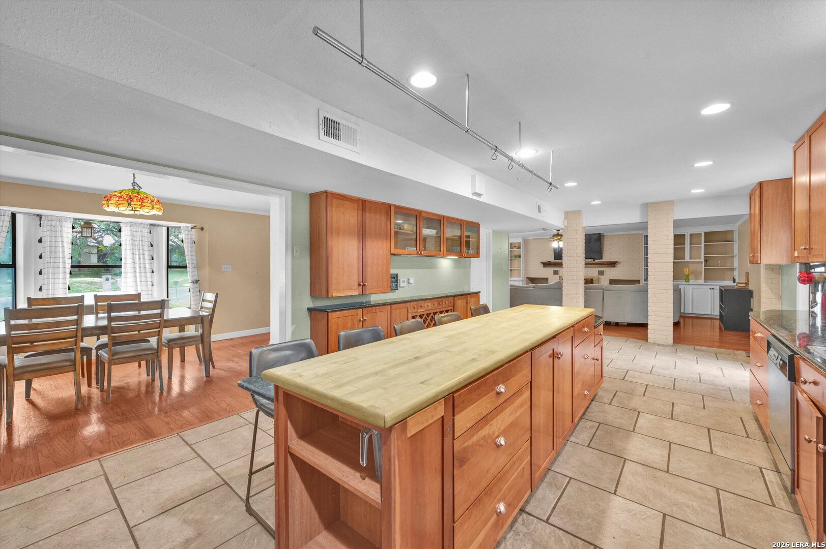 2947 Burnt Oak Street San Antonio TX 78232