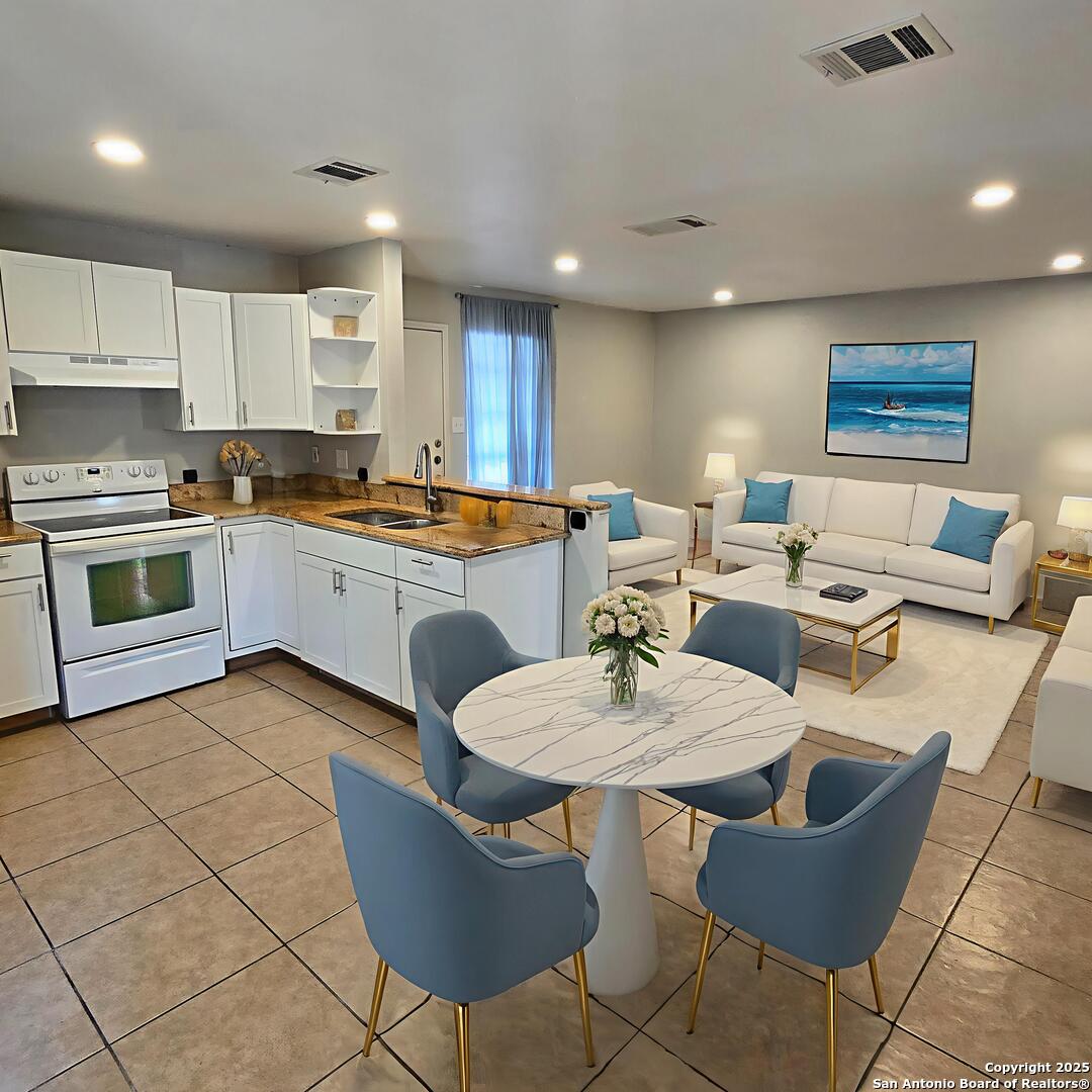 5209 Meadow Field San Antonio TX 78250