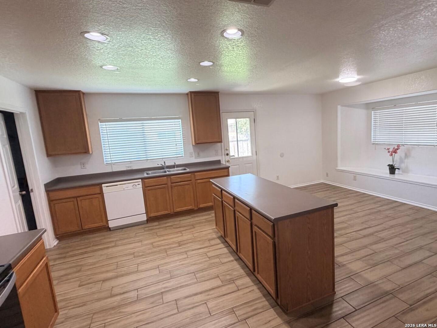 8835 Laguna Rio San Antonio TX 78251