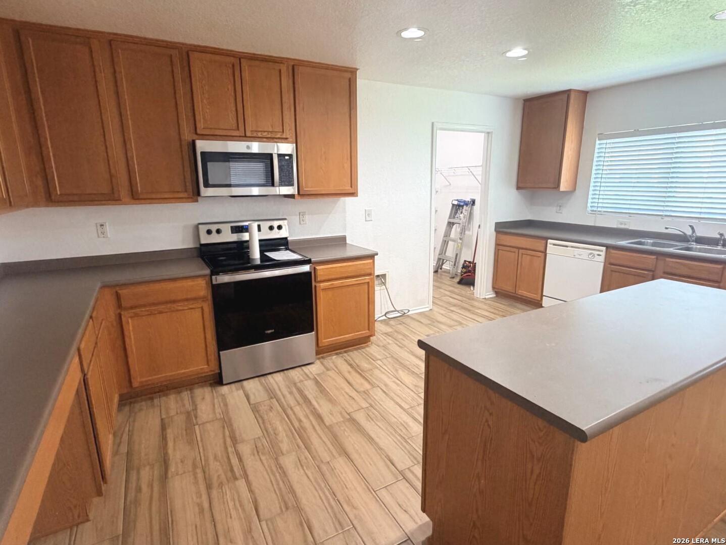 8835 Laguna Rio San Antonio TX 78251