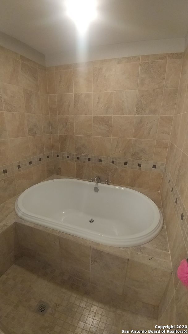 4818 Cambray Drive San Antonio TX 78229
