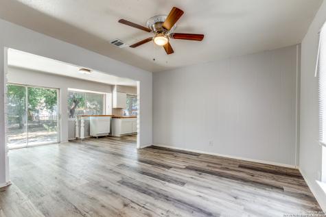 827 Spring Park San Antonio TX 78227